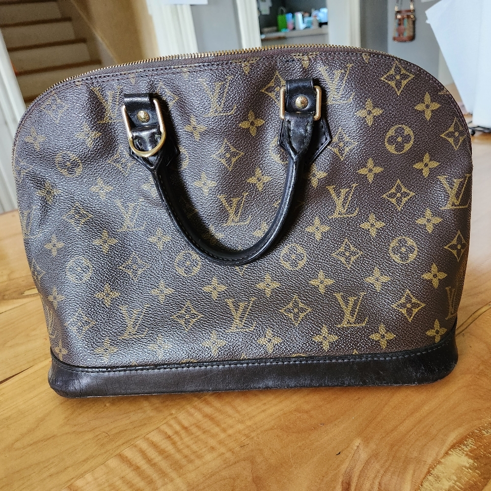 Louis Vuitton Alma